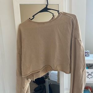 Cropped Urban Outfitters crew neck